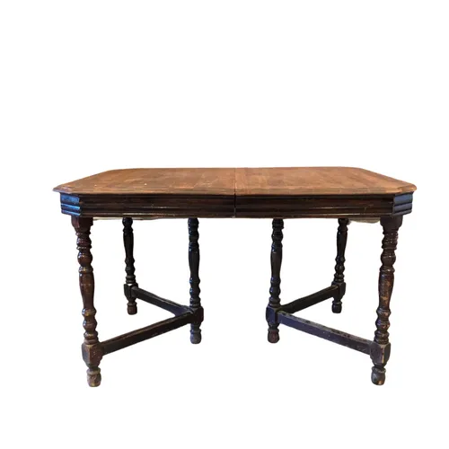 Stained Sweetheart Table