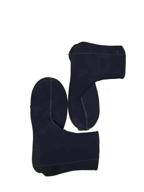 Neoprene booties
