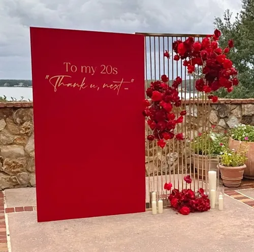 Levi Rectangular Backdrop