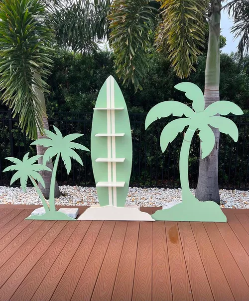 Surfboard Treat Tower