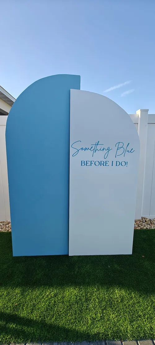 Narrow Edge Walls Set of 2