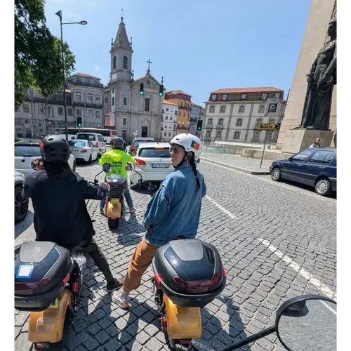 Aluguer de scooter elétrico | Electric Scooter Rental