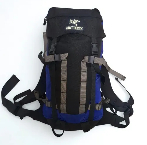 Adult Arcteryx Bosa 60L (large blue/black)