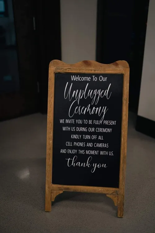 SIGN (FLOOR): Unplugged chalkboard sign