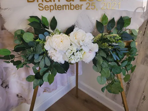 FLORAL SIGN SWAG: #2 one swag for sign (bushy)