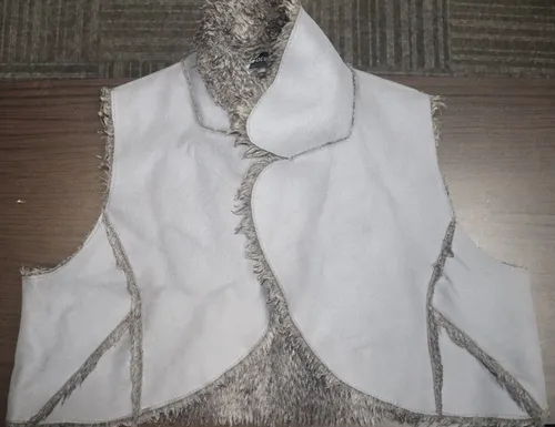 Sleeveless Pull Over Jackets