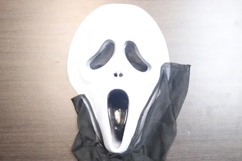 Mask from the Movie Scream