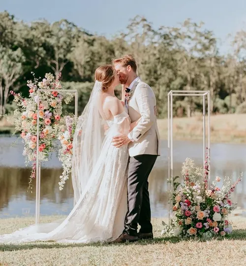 Floral Frame set - White