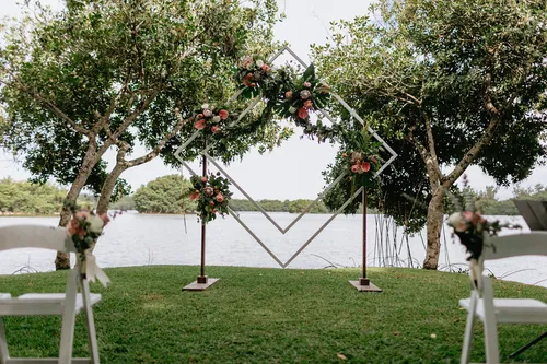 Double Diamond Altar