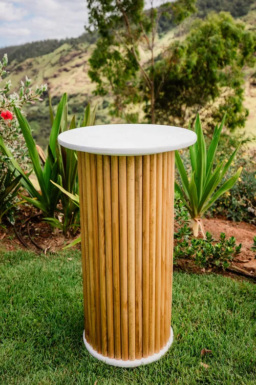 Large Ribbed Pillar 