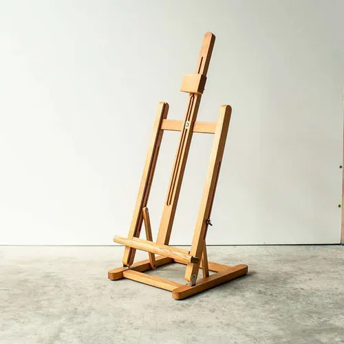 Small Wooden Easel 2