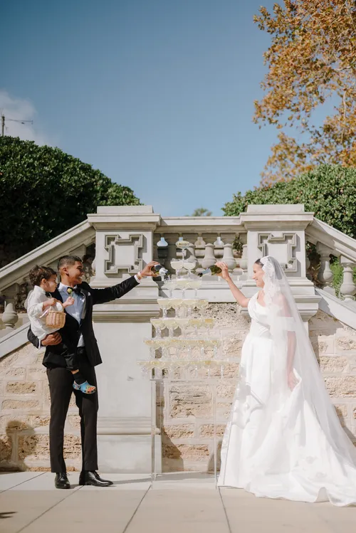 140 Glass Champagne Tower