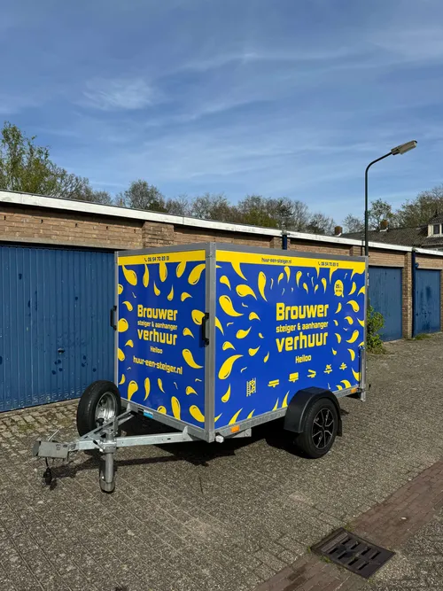 Gesloten aanhangwagen enkelas 750kg