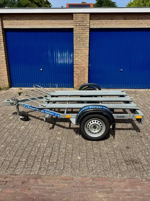 Motortrailer maximaal 3 motoren/scooters