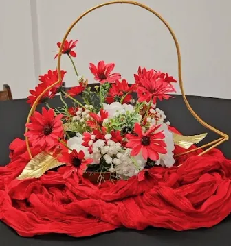 Gold Heart table centerpiece with Silk Floral 