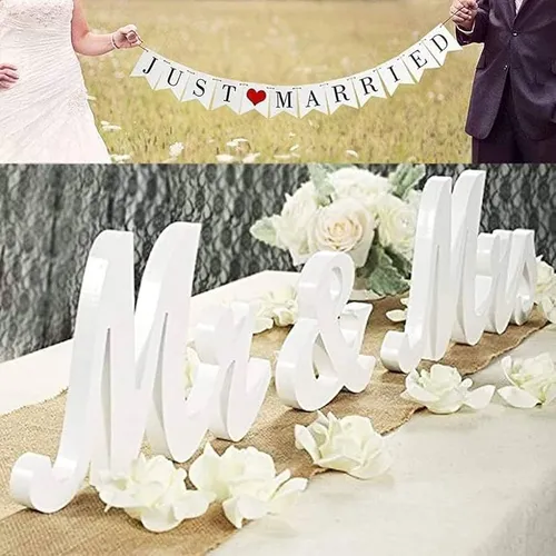 Mr and Mrs wooden sign 