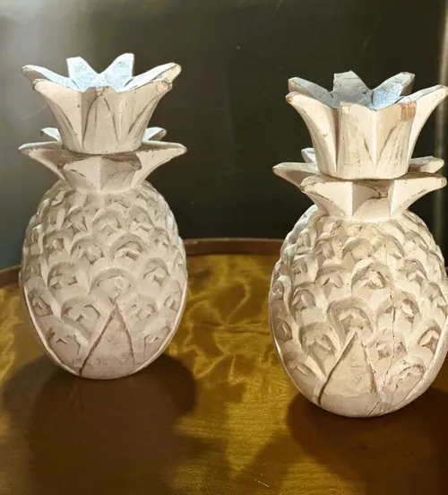 Wood Pine Apples Assorted