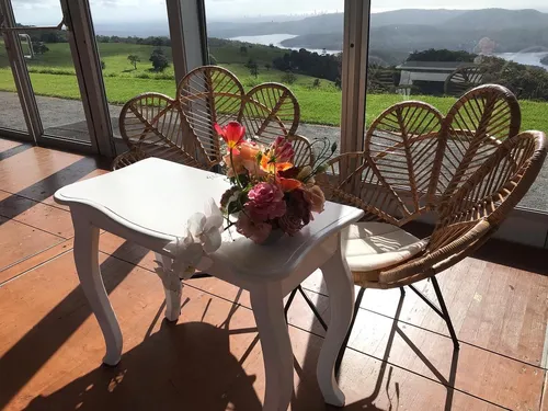 Antique Signing Table With Curved Legs - White