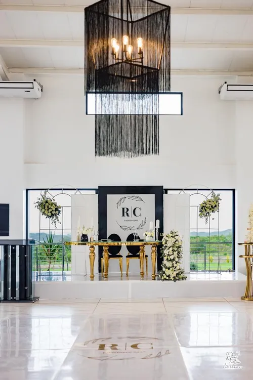 Stage (with White Gloss) (4.8m x 2.4m)