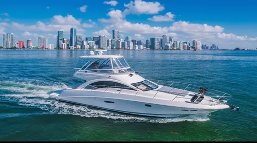 52’ Sea Ray Sedan – Spacious Luxury for Every Occasion