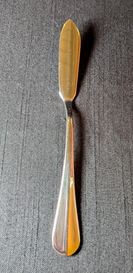 Perla Butter Knives (dozen)