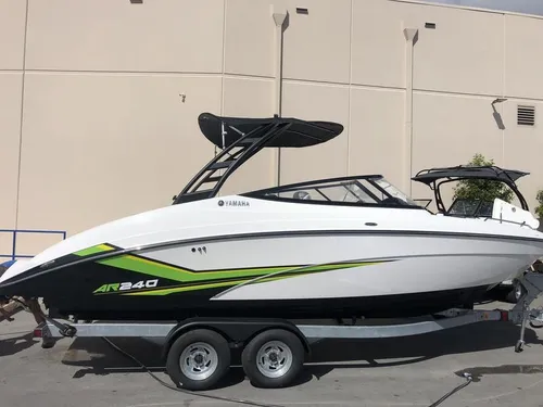 Yamaha AR240