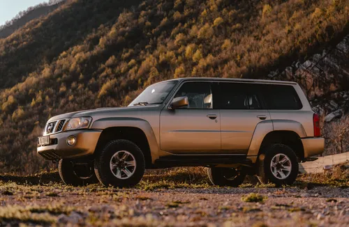 Nissan Patrol 4×4 Manual (Basic) 7 Seater