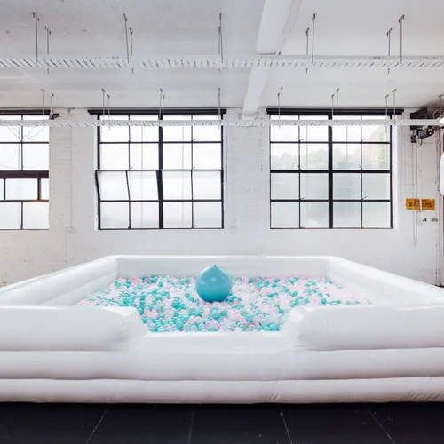 Large White Ball Pit