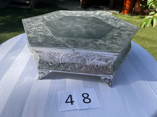 Cake Stand / Riser - Patterned Hexagonal - MED