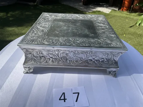 Cake Stand / Riser - Patterned - Square - MED