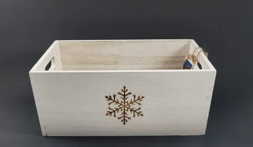 Wood Snowflake Basket