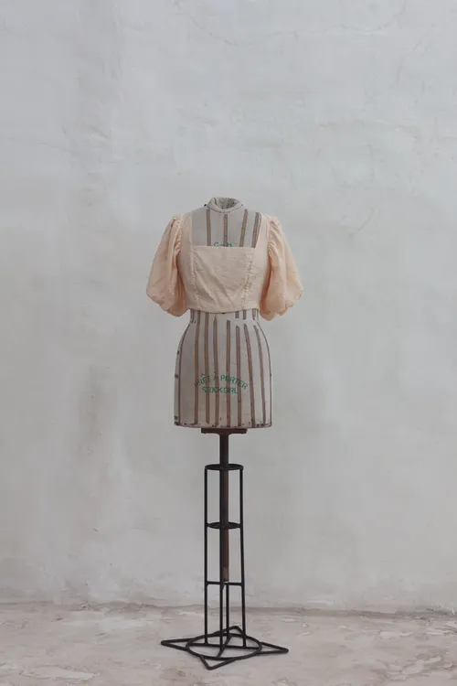 Pale Pink Top with Puffed Sleeves 