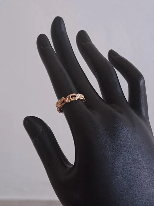 Fancy Design Gold Ring