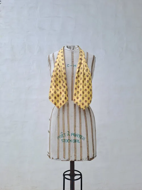 Yellow Cravat with Red Pattern