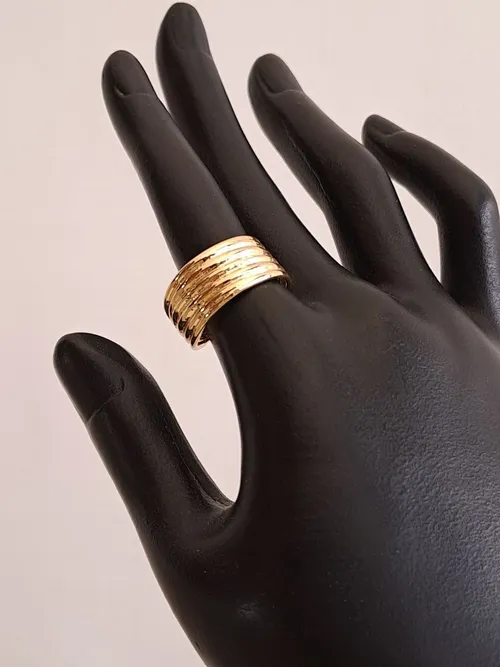 Twisted Lines Gold Ring