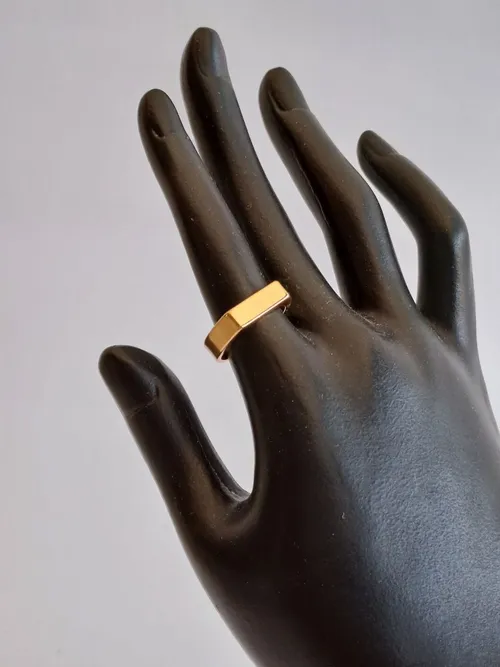 Flat Gold Ring 