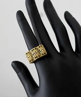 Retro Style Design Ring