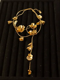 Gold Flower Necklace