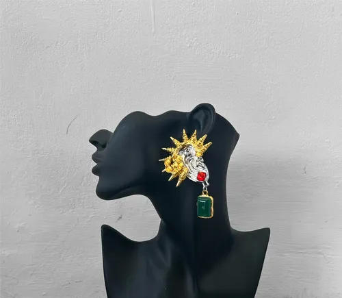 Trompe Loeil Ear Earrings