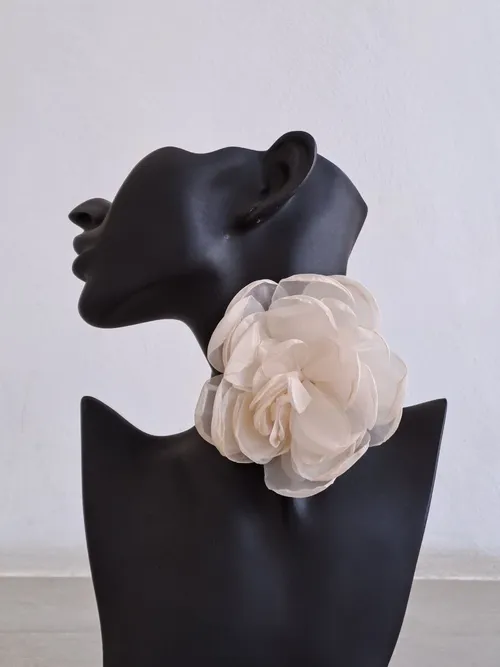 White Flower Tied Neckpiece