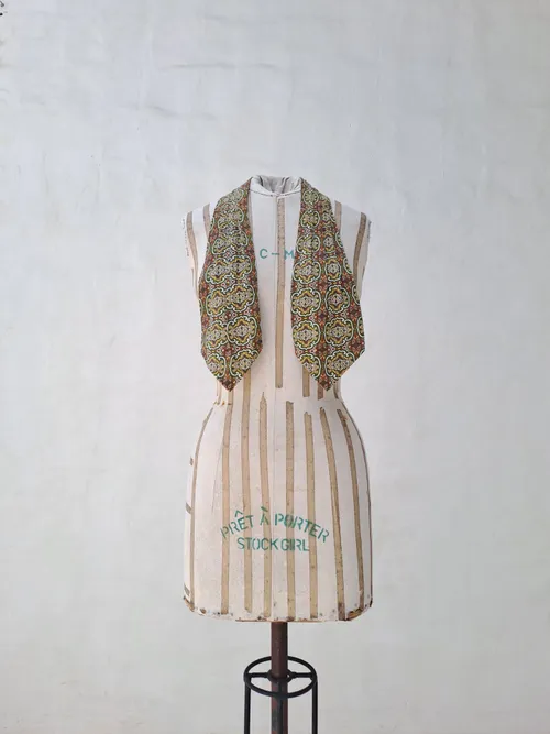 Red, Green and Yellow Cravat