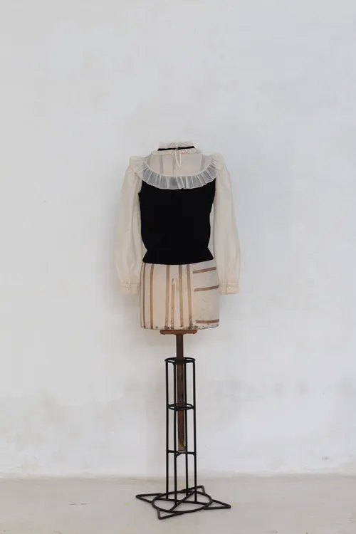 Black and Cream Top with Ruffled Collar 