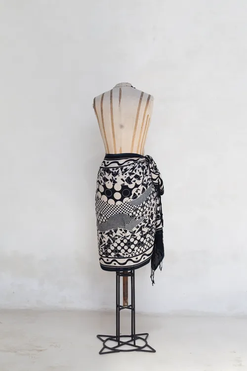 Black and White Patterned Sarong Scarf