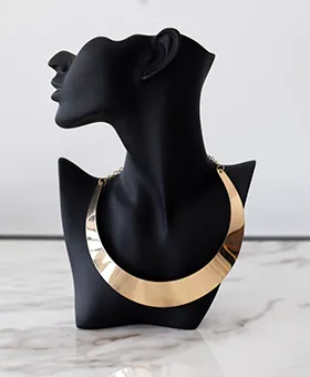  Gold Rigid Necklace 