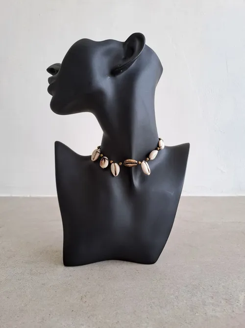 Shells Necklace with Shell Gold