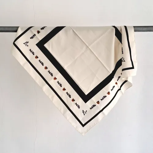 Voc White Scarf