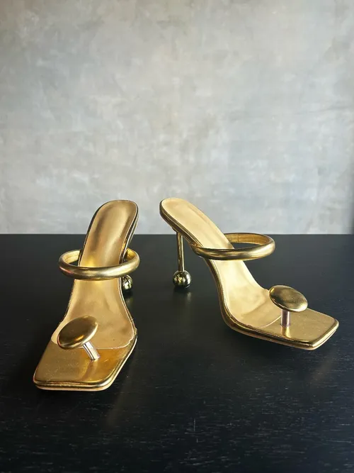 Gold Heels with Flat Toe Ring