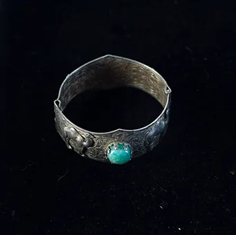 Antique Silver Bracelet with Turquoise Stone