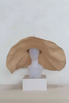 Oversized straw hat 