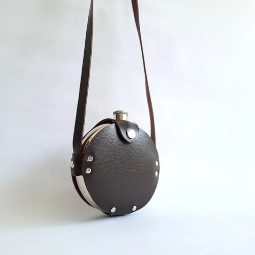 Round Whiskey Flask Bag
